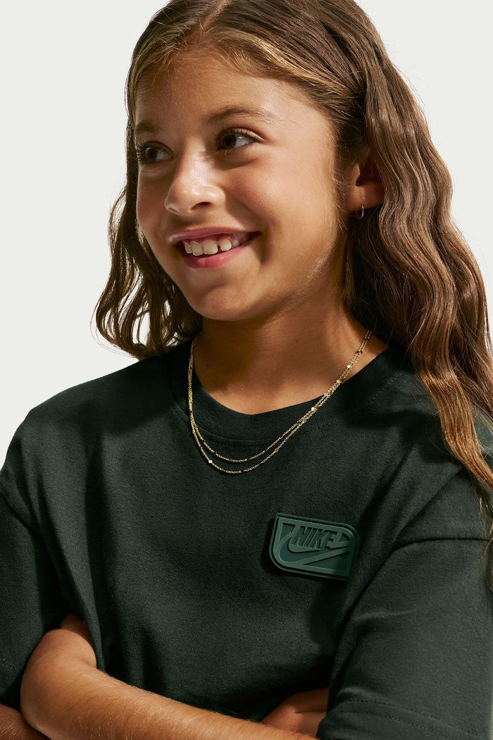 T-shirt dziecięcy bawełniany Nike Sportswear Club Nike czarny IO2172