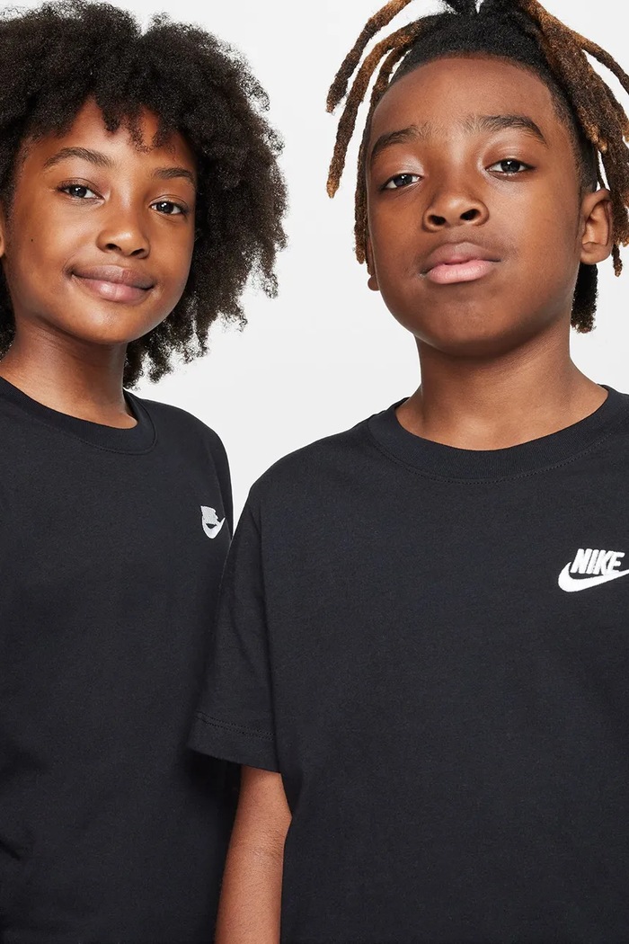 T-shirt dziecięcy bawełniany Nike Sportswear Nike FZ5177 czarny