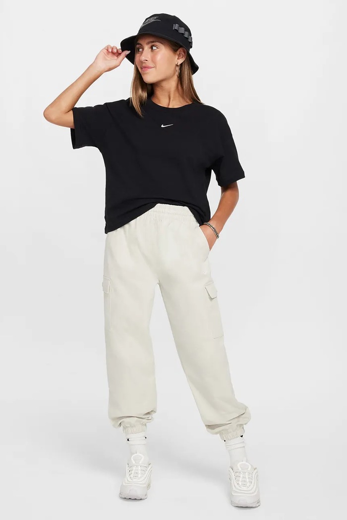 Chłopiec Nike T-shirt dziecięcy bawełniany Nike Sportswear Essential FZ5559 czarny