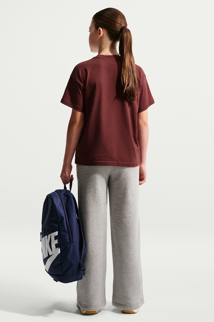 Chłopiec Nike T-shirt dziecięcy bawełniany Nike Sportswear Essential FZ5539 bordowy