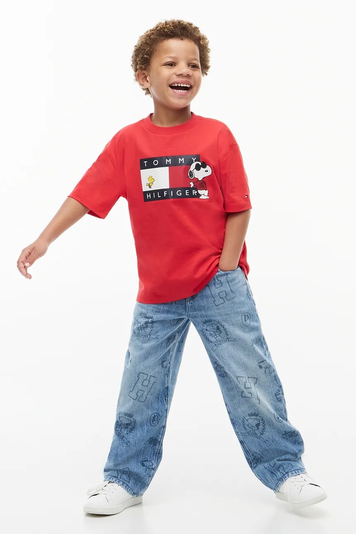 Chłopiec Tommy Hilfiger T-shirt dziecięcy bawełniany x Peanuts KS0KS00766.128.176.9BY2 czerwony