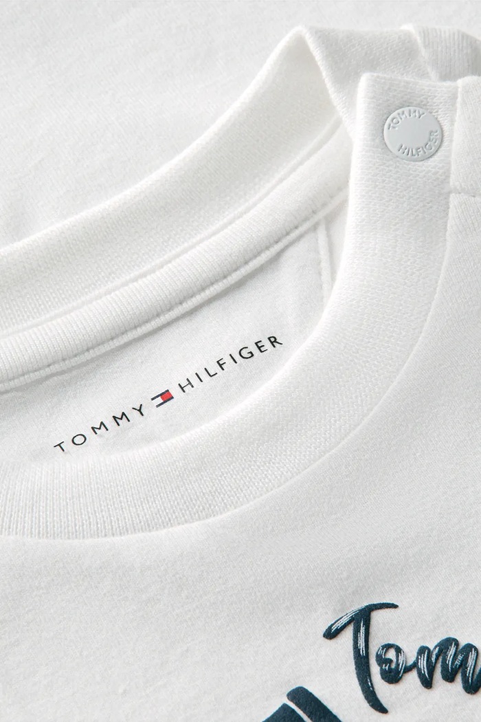 Chłopiec Tommy Hilfiger T-shirt niemowlęcy z bawełną KN0KN02294.9BY2 biały
