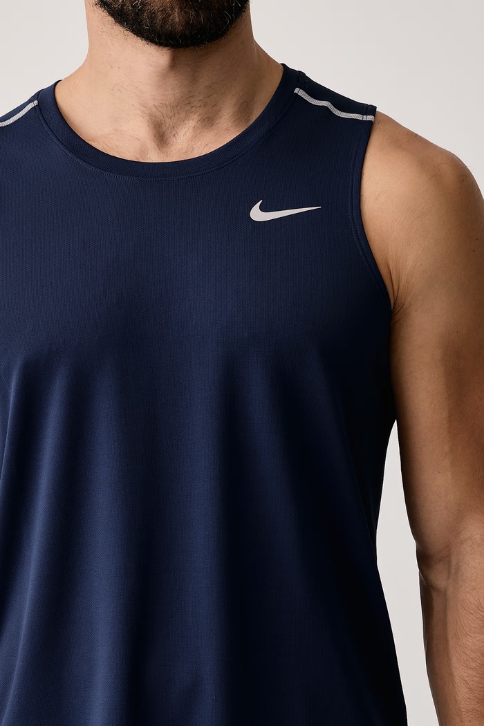 Top sportowy męski Miler Dri-FIT Nike IF2018.410 granatowy
