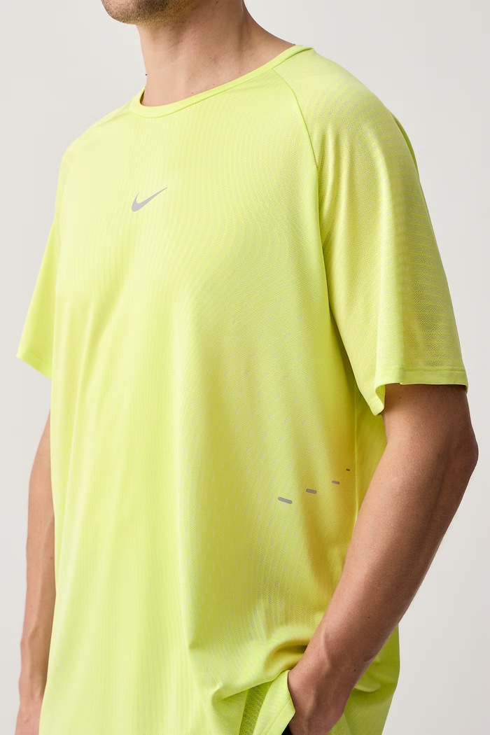 T-shirt do biegania męski Stride Aero-FIT Nike IH0745.736 zielony