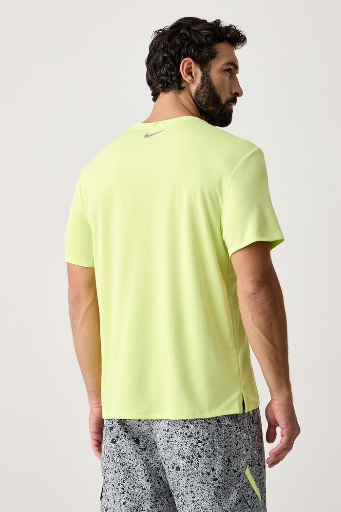 Odzież Nike T-shirt do biegania męski Miler UV Dri-FIT IO1223.736 zielony