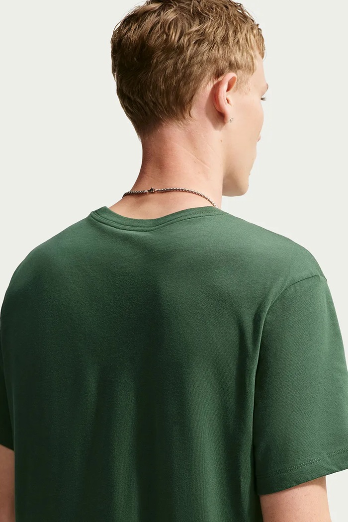 Odzież Nike Sportswear T-shirt basic męski bawełniany Club AR4997.333 zielony