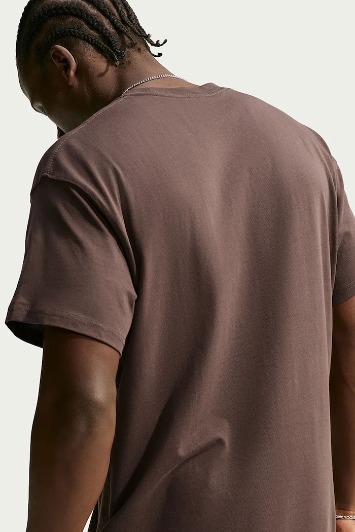 Odzież Nike Sportswear T-shirt męski bawełniany IV5628.237 brązowy