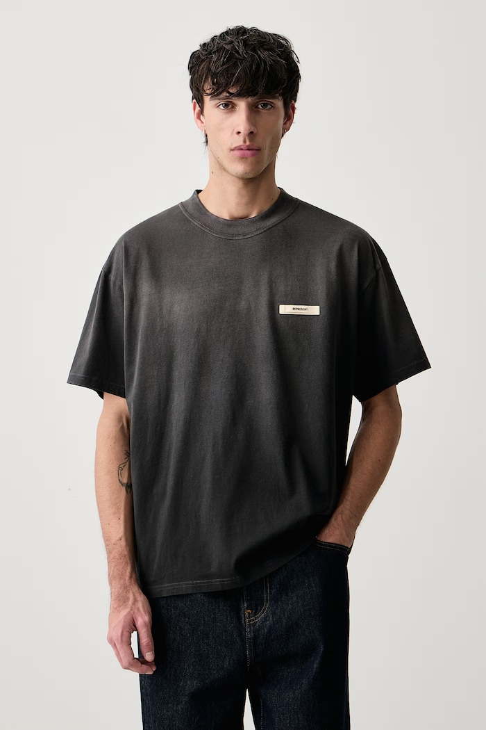 Represent Oversize tričko bavlnené pánske sivá MLM101159