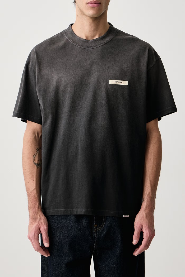 Oversize tričko bavlnené pánske Represent sivá MLM101159