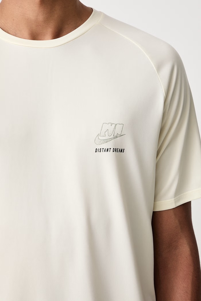 T-shirt do biegania męski Stride Dri-FIT ADV Nike beżowy IO0543.113
