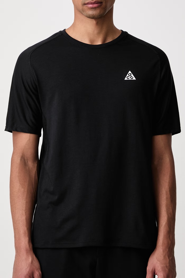 T-shirt do biegania męski ACG Solar Chase Nike Sportswear IO9677.010 czarny