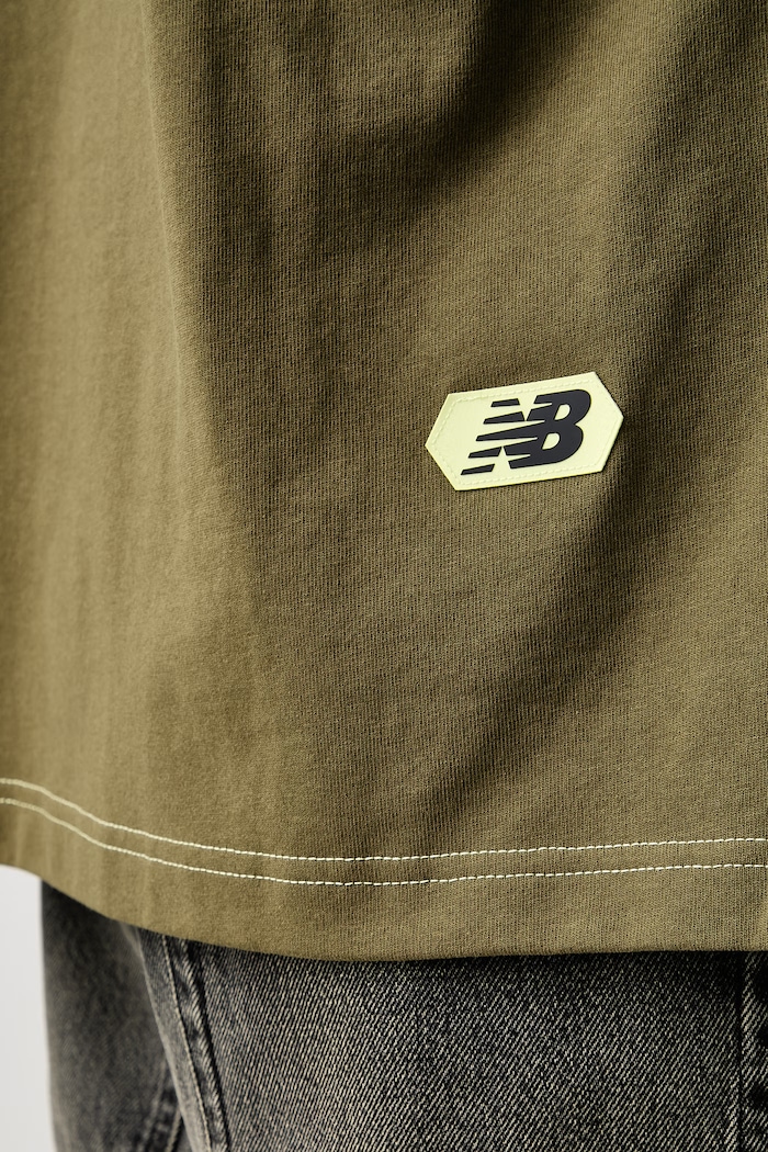 New Balance T-shirt oversize bawełniany męski MT62T1JVAAO