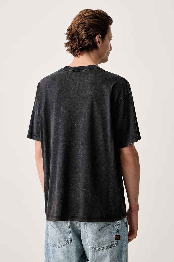 Odzież Guess Jeans T-shirt oversize męski bawełniany M6BI29.K5546 czarny