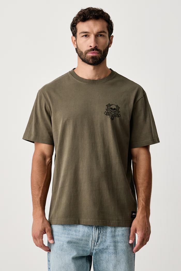 Odzież Hurley T-shirt męski bawełniany Built Eagle MTSEUBL0003 zielony