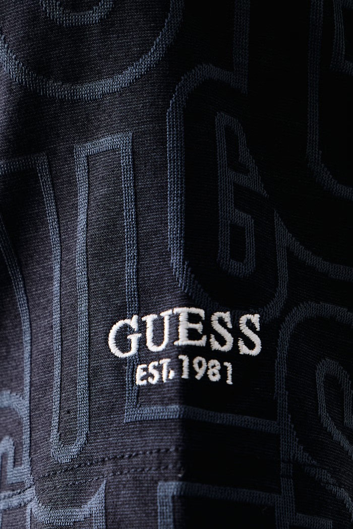 T-shirt da uomo con cotone Guess blu navy M6BI51.K6188