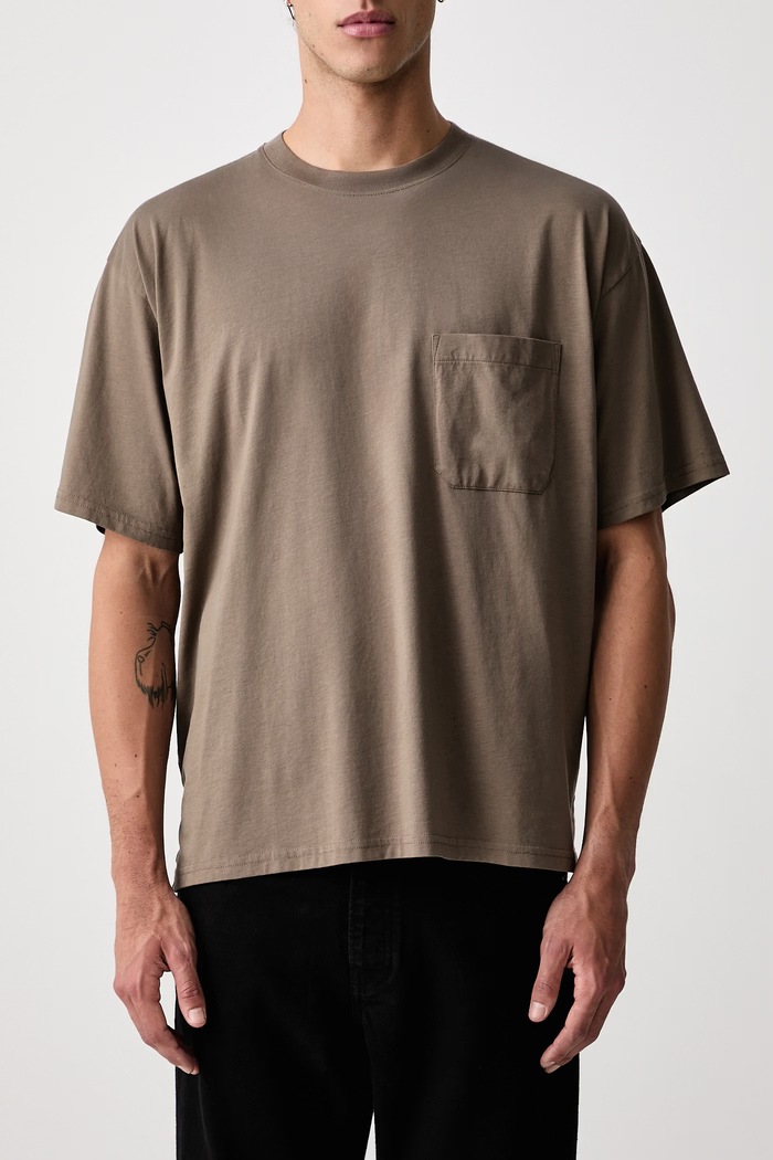 RELAXED POCKET TEE T-shirt bawełniany męski Frame brązowy MP26JTE008