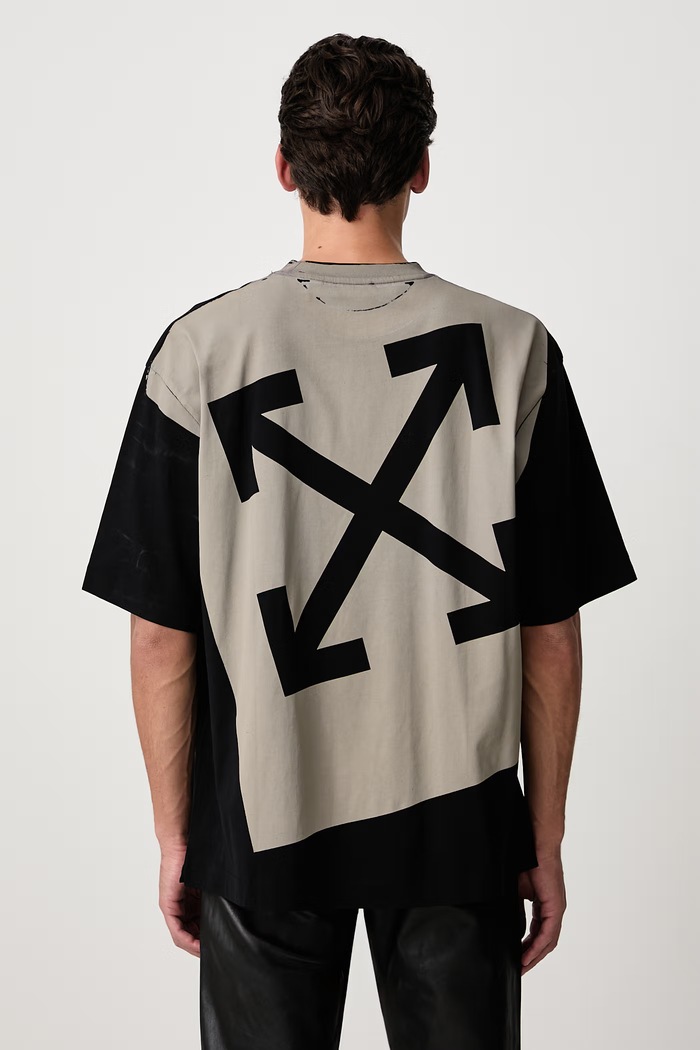 Off-White Negative Arrow Skate футболка из хлопка для мужчин чёрный 44MAA120F26J01C001