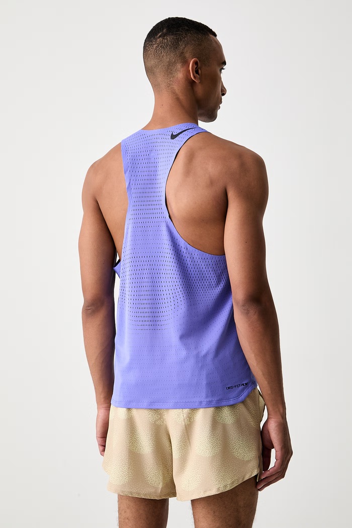 Odzież Nike top treningowy męski AeroSwift FN4231.570 fioletowy