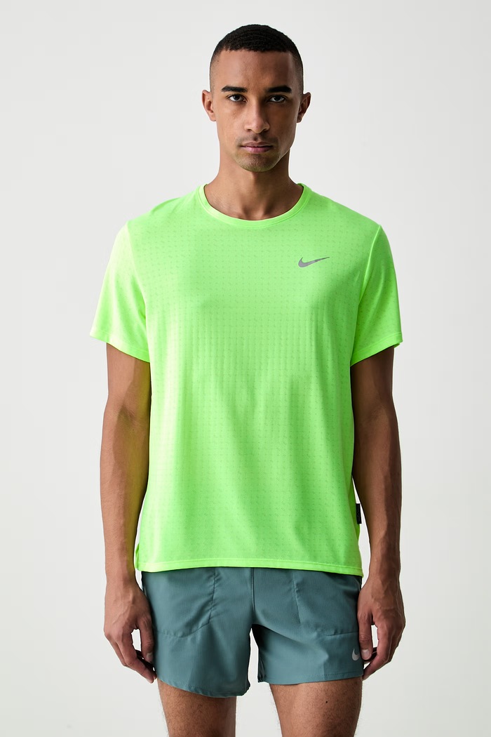 Nike T-shirt do biegania męski Miler Breathe zielony HJ4181.737