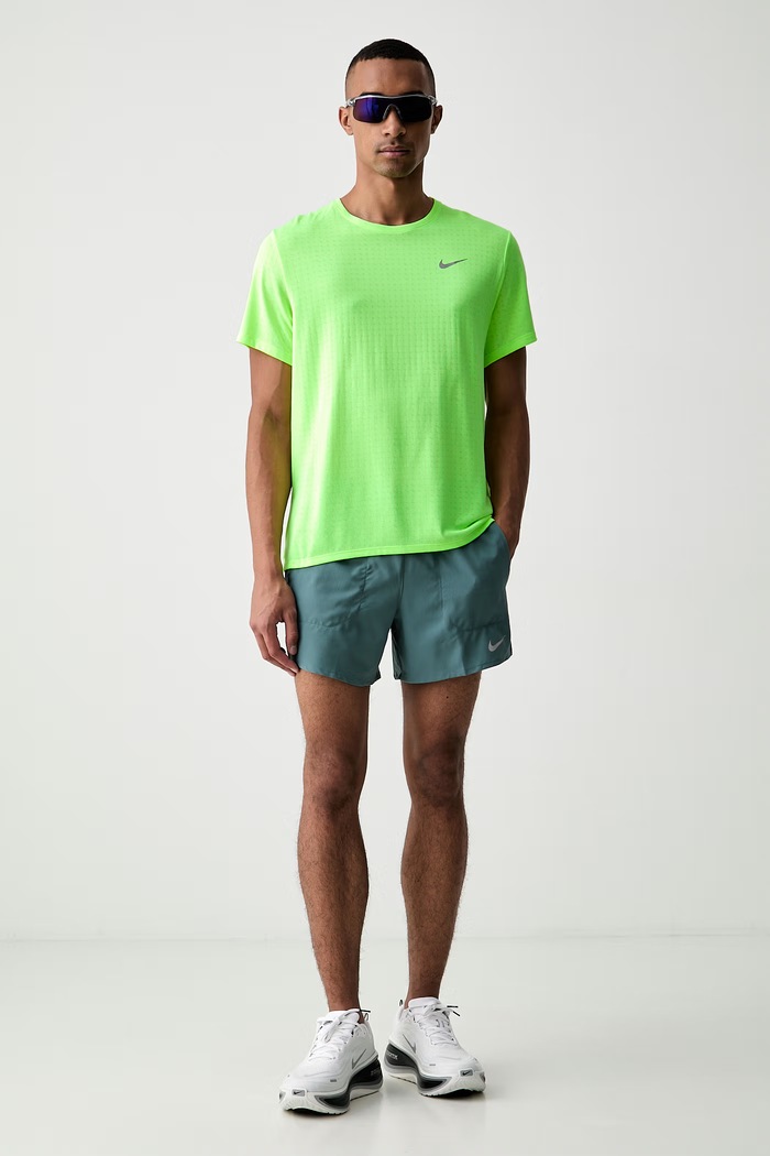 Nike T-shirt do biegania męski Miler Breathe HJ4181.737 zielony AW26