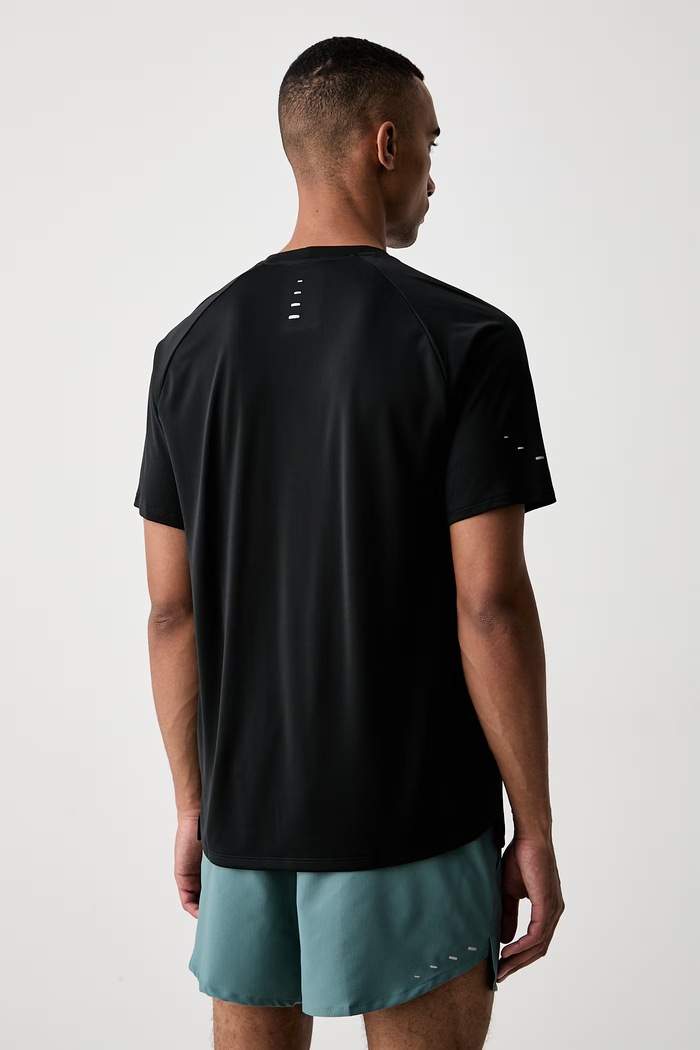 Odzież Nike T-shirt do biegania męski Stride HV5203.010 czarny