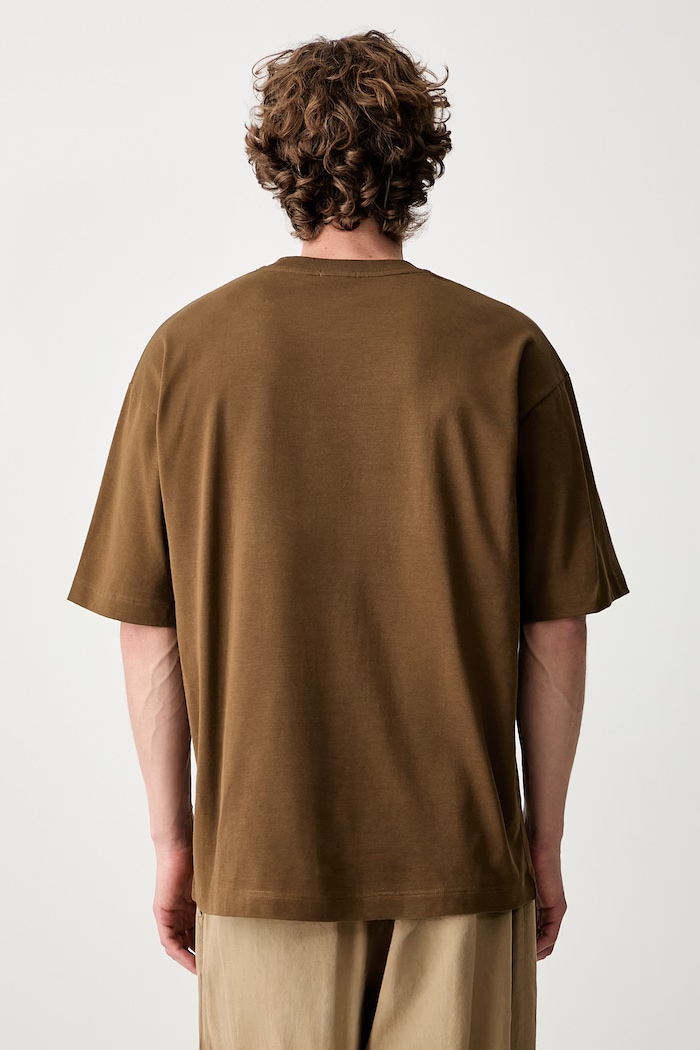 Odzież Lacoste T-shirt oversize bawełniany męski TH9441.DPD brązowy