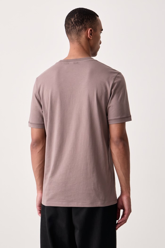 Odzież HUGO T-shirt bawełniany Datri 50568118 brązowy