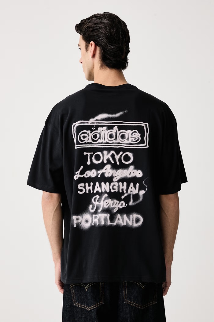 adidas Originals T-shirt męski bawełniany Powder Tongue czarny IA6002