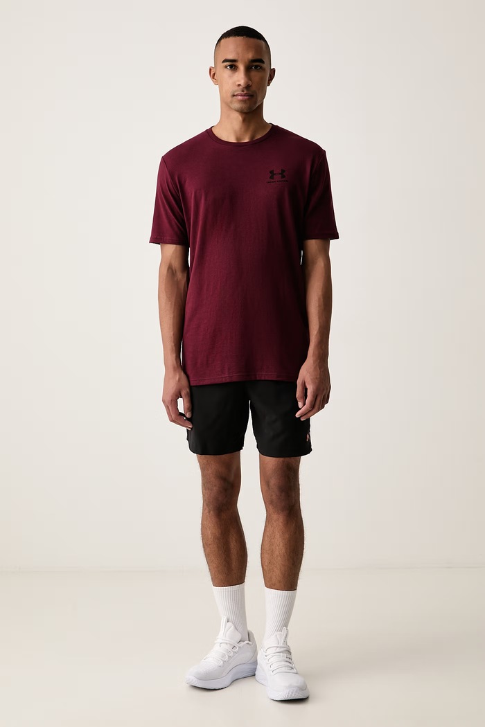 Under Armour T-shirt męski z bawełną SPORTSTYLE LEFT CHEST 1326799.626 bordowy AW26