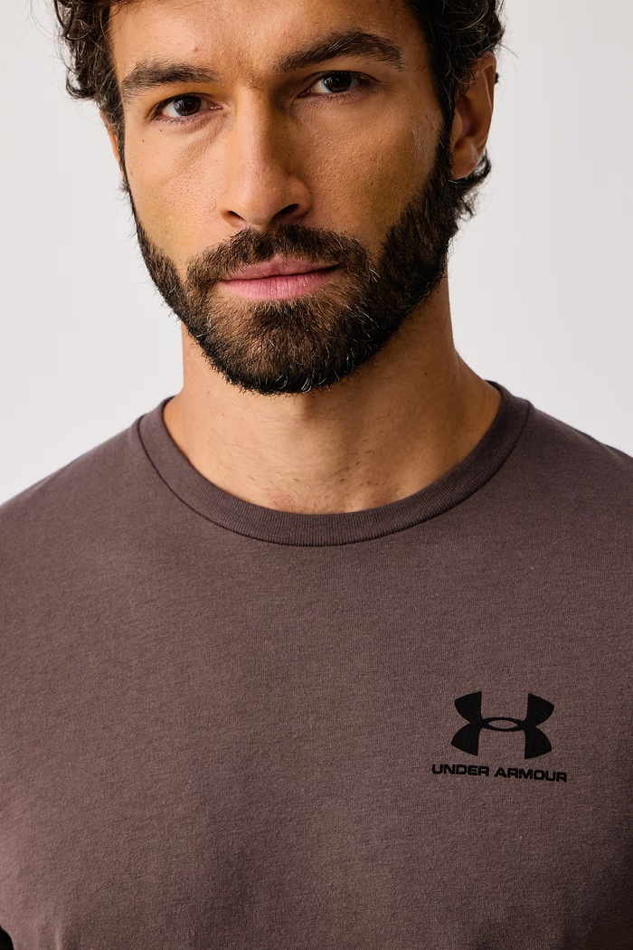 T-shirt męski z bawełną SPORTSTYLE LEFT CHEST Under Armour 1326799.200 brązowy