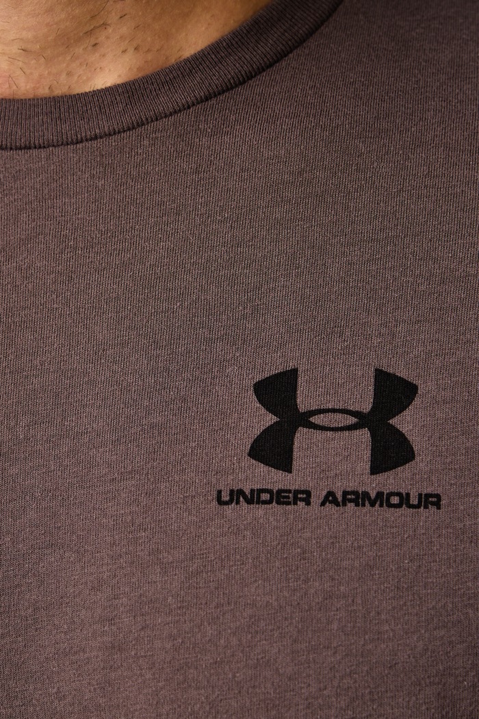 T-shirt męski z bawełną SPORTSTYLE LEFT CHEST Under Armour brązowy 1326799.200