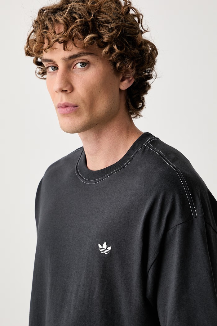 adidas Originals T-shirt męski bawełniany Contrast Oversized szary LI2488