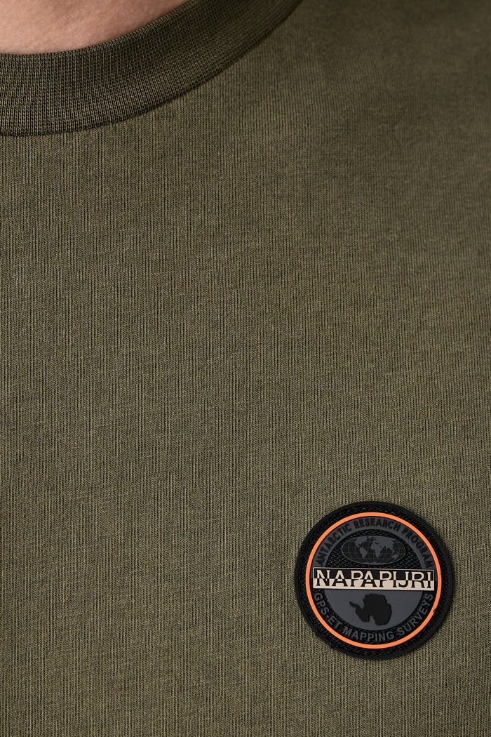 T-shirt męski bawełniany S-Badge Napapijri zielony NP0A8949G1F1