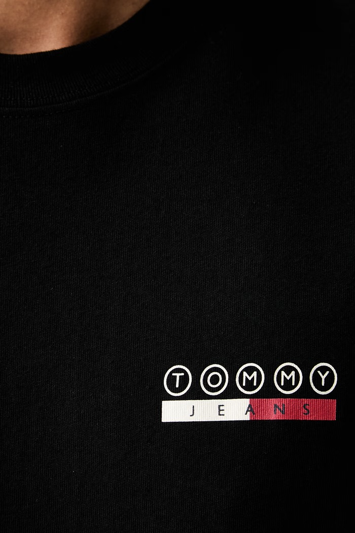 Tommy Jeans majica muška pamučna DM0DM23716 crna