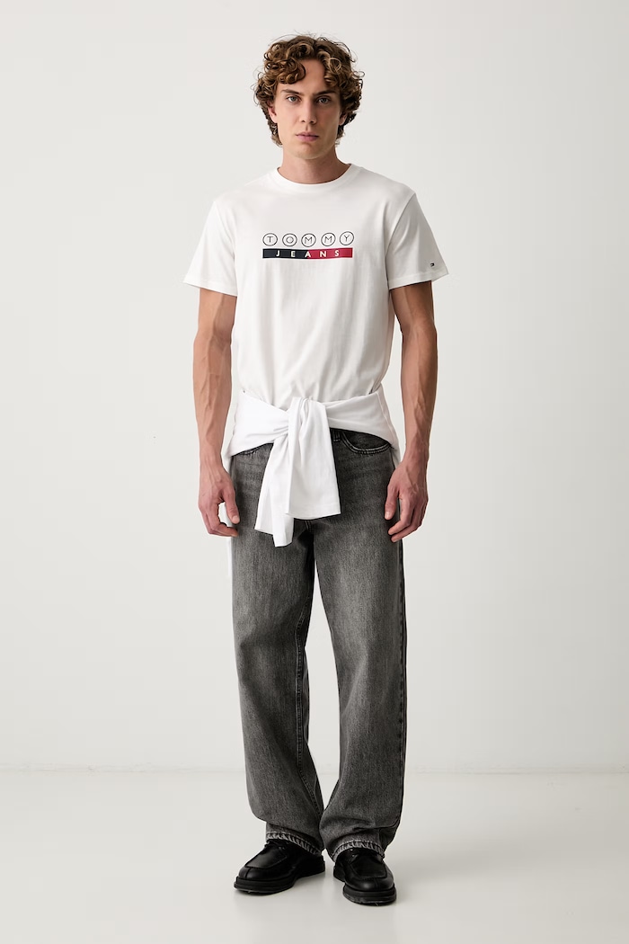 Tommy Jeans Tričko pánske bavlnené DM0DM23715 biela AW26