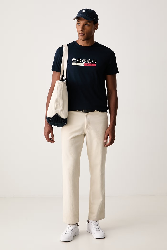 Tommy Jeans kratka majica moška bombažna DM0DM23715 mornarsko modra AW26