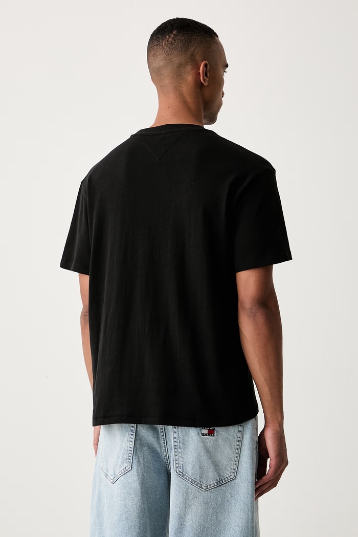 Ρούχα Tommy Jeans t-shirt ανδρικό βαμβακερό DM0DM23602 μαύρο