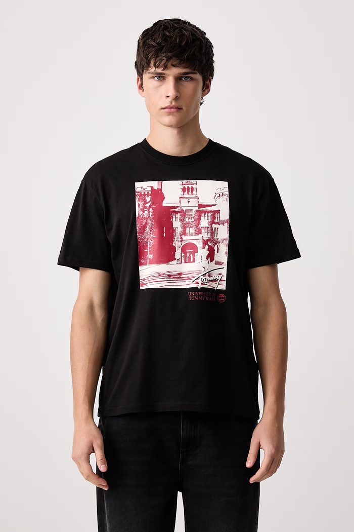 Tommy Jeans Kratka majica moška bombažna črna DM0DM23554