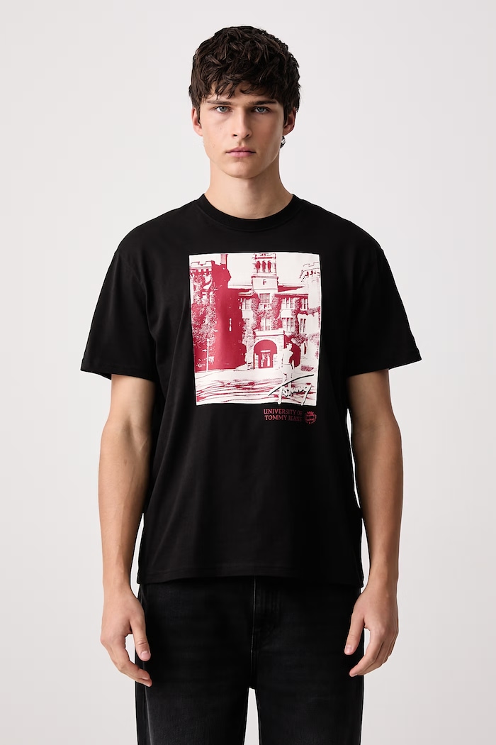 Tommy Jeans Kratka majica moška bombažna črna DM0DM23554