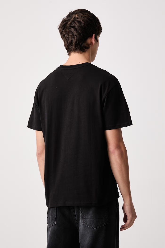 Oblačila Tommy Jeans Kratka majica moška bombažna DM0DM23554 črna
