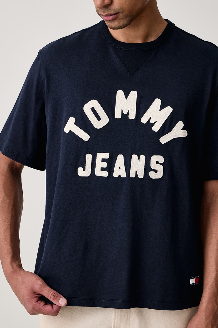 Majica muška pamučna Tommy Jeans DM0DM23544 mornarsko plava