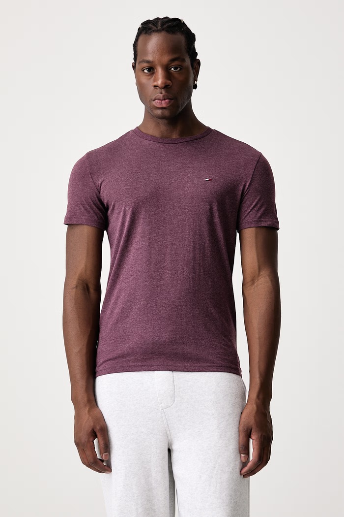 Tommy Jeans T-shirt męski z bawełną fioletowy DM0DM20363.