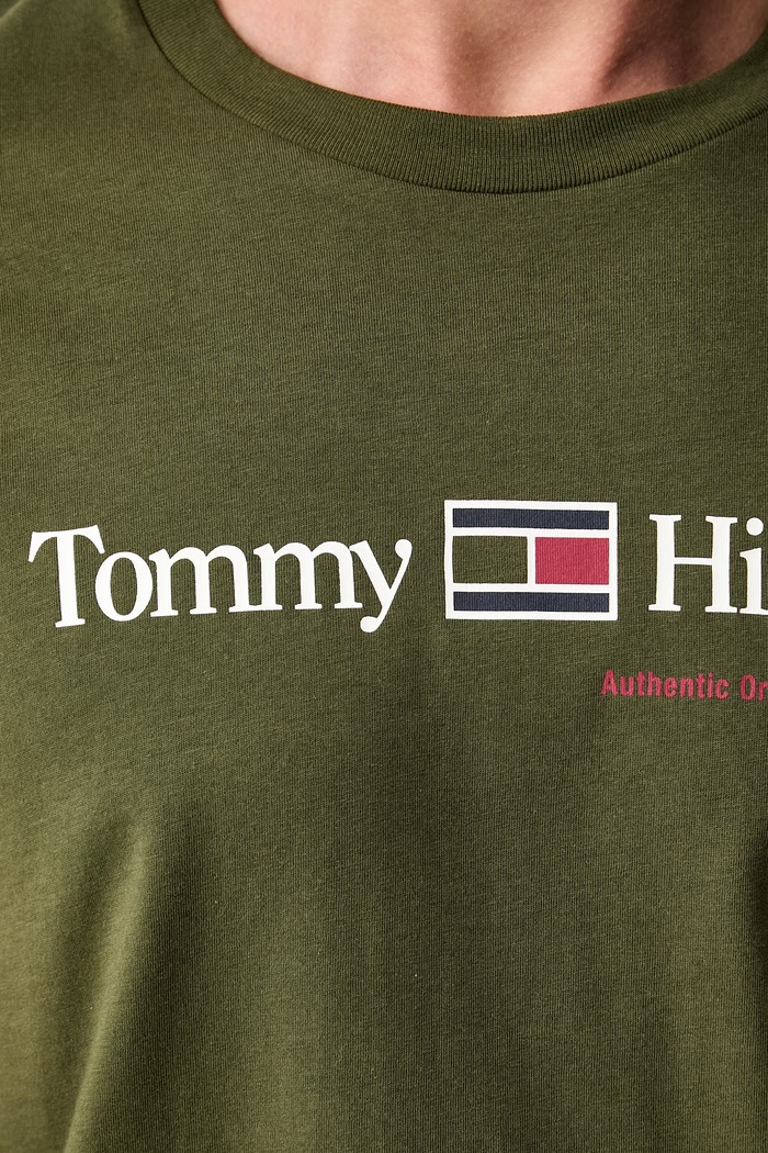Tommy Hilfiger tričko pánske bavlnené MW0MW44875 zelená