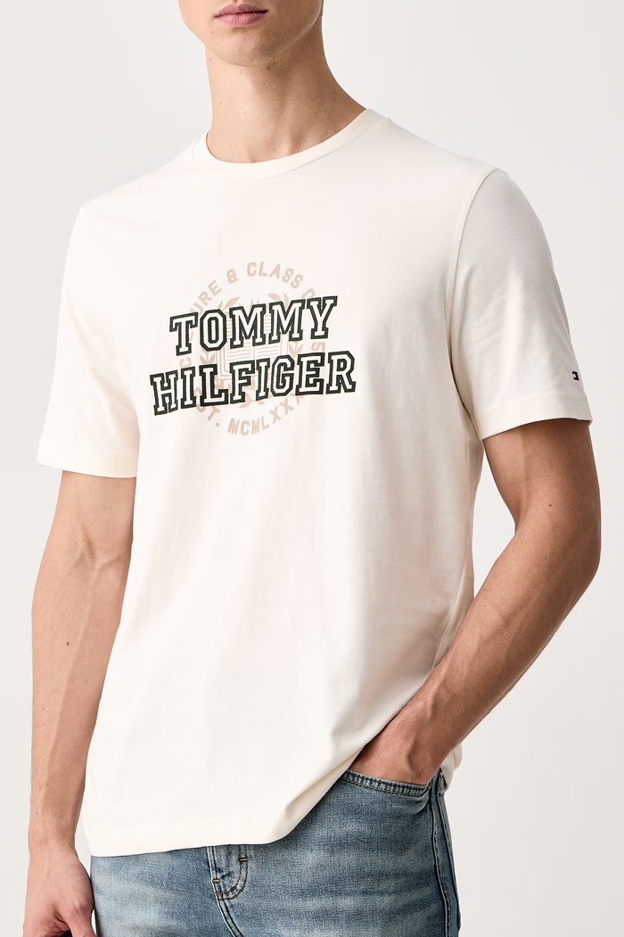 Odjeća Tommy Hilfiger Majica za muškarce od pamuka MW0MW44892 bež