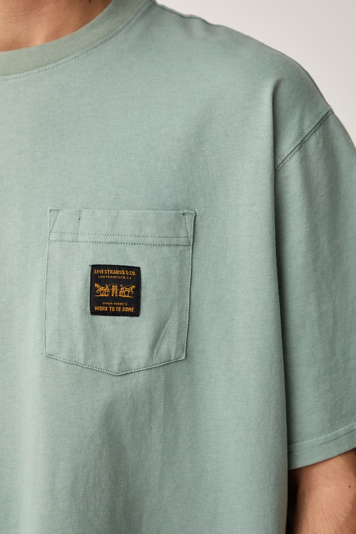 Levi's majica za muškarce od pamuka SS WORKWEAR PKT 008AB.0000 zelena