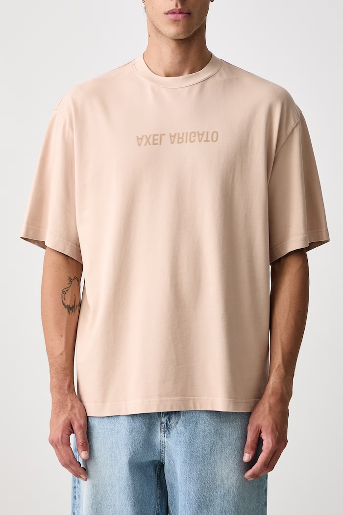 T-shirt bawełniany męski Axel Arigato beżowy A3118009