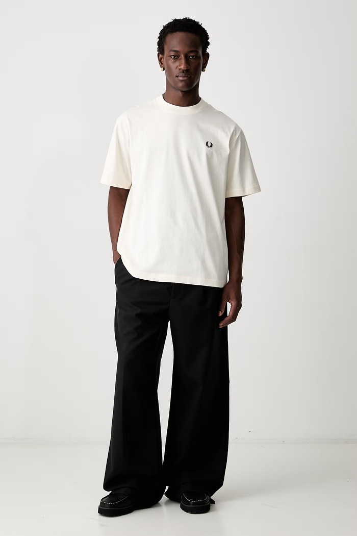 Fred Perry T-shirt męski bawełniany M3491.560 beżowy AW26