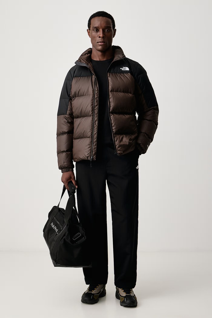 The North Face Tričko pánske s bavlnou Vertical Regular NF0A8JPPJK31 čierna AW26