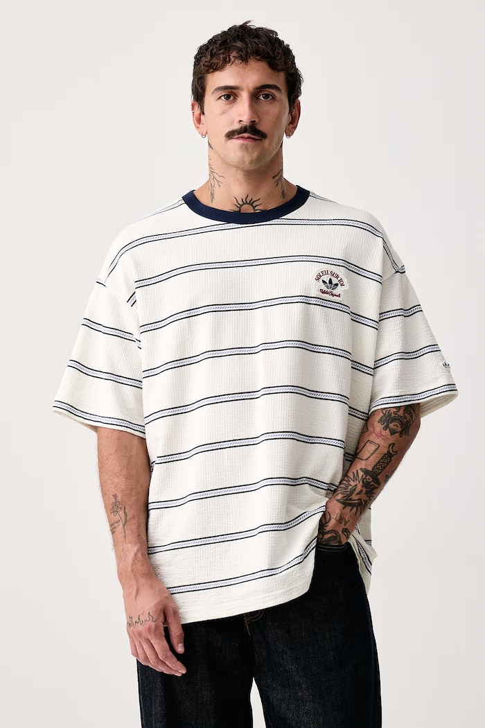 adidas Originals T-shirt męski bawełniany z elastanem Resort beżowy KW8247