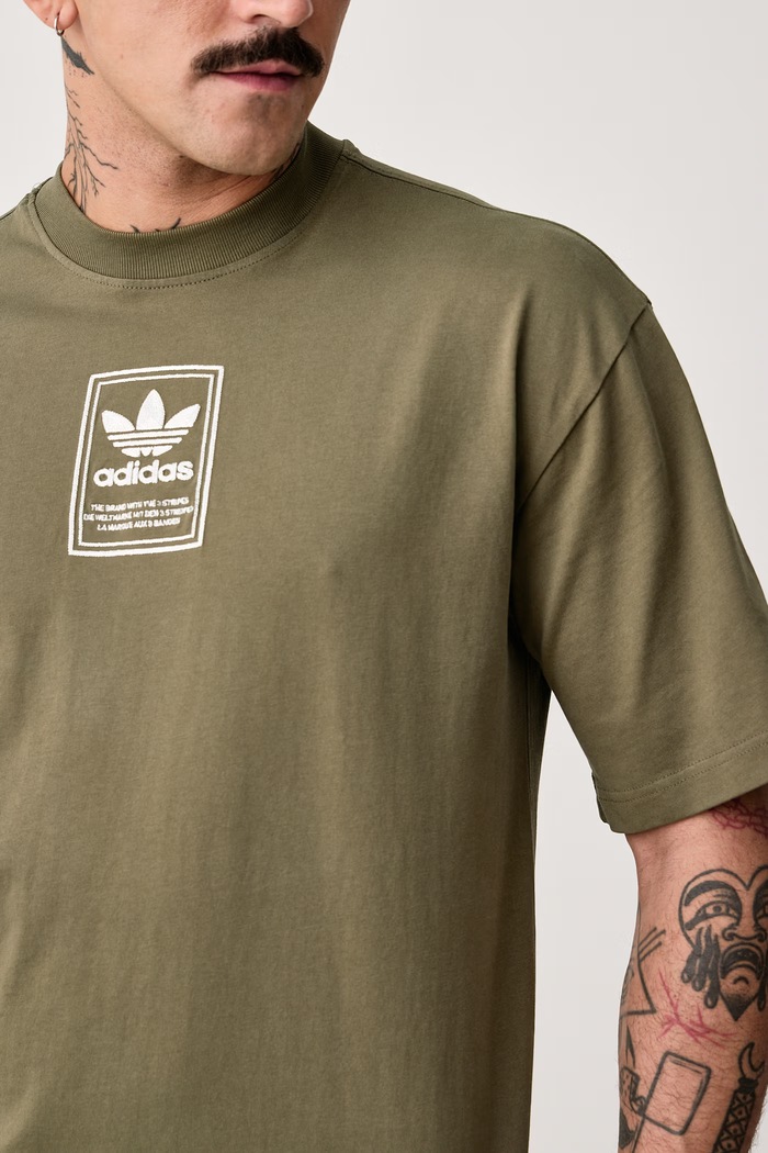 Tričko pánske bavlnené Elevated GFX adidas Originals KW4406 zelená